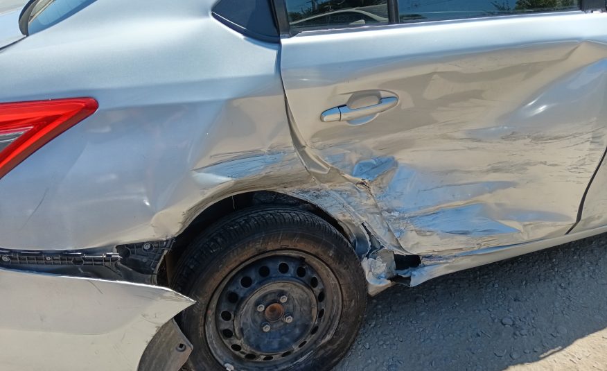 TOYOTA YARIS 2015