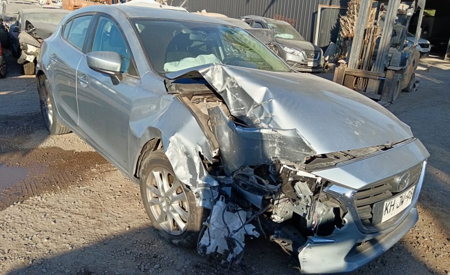 MAZDA 3 2018
