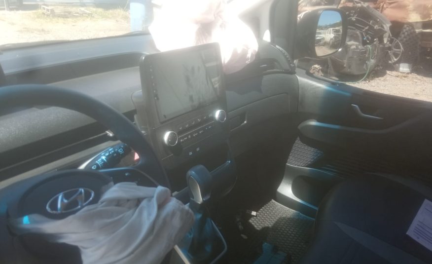 HYUNDAI H-1 2024