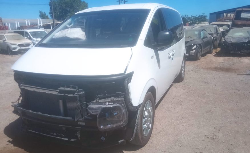 HYUNDAI H-1 2024