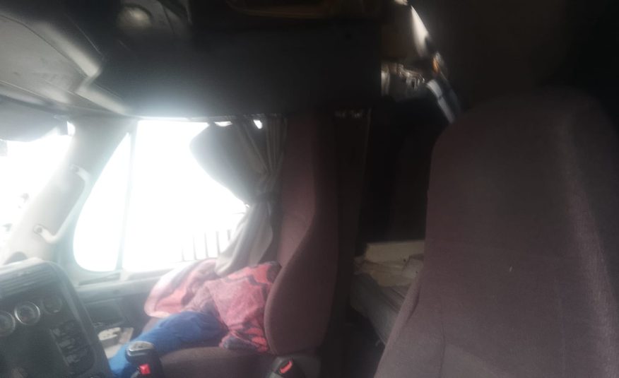 FREIGHTLINER CA113 2018