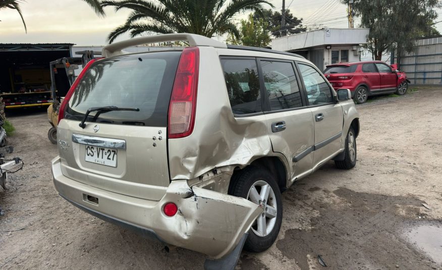 NISSAN X TRAIL –
