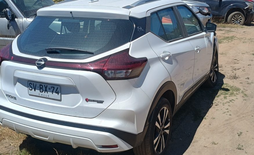 NISSAN KICKS 2023