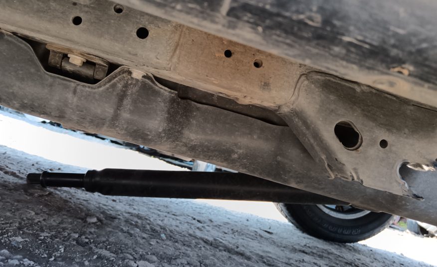 TOYOTA 4RUNNER –