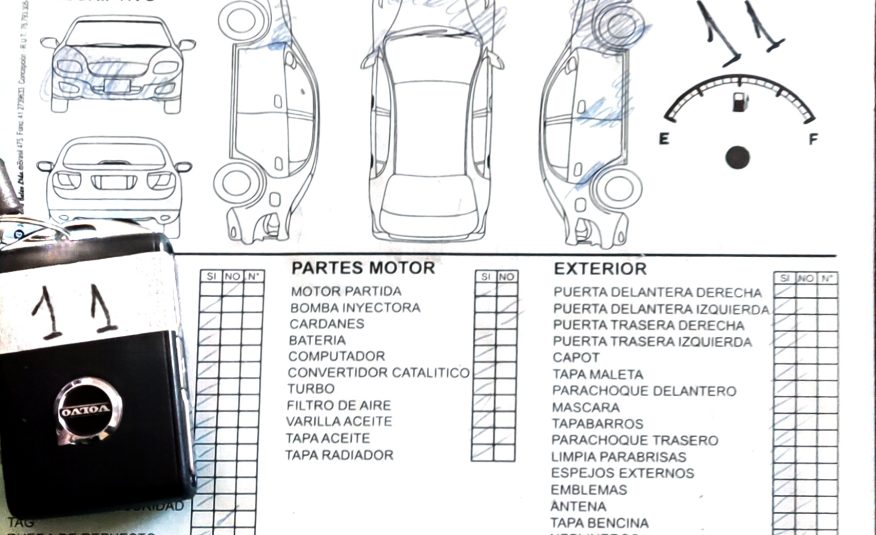 VOLVO XC40 2022