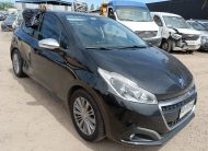 PEUGEOT 208 2020