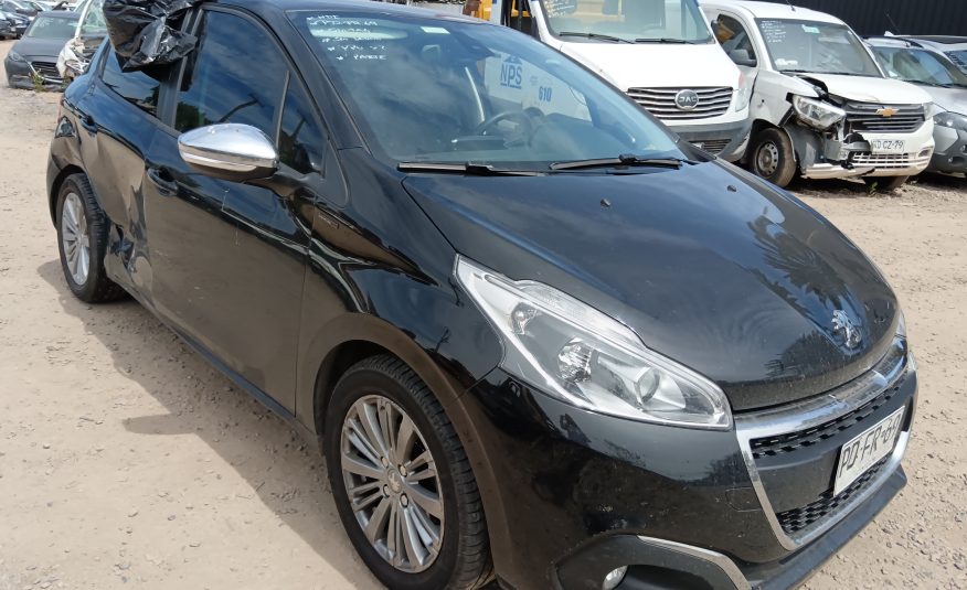 PEUGEOT 208 2020