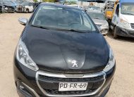 PEUGEOT 208 2020