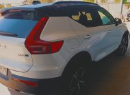 VOLVO XC40 2019