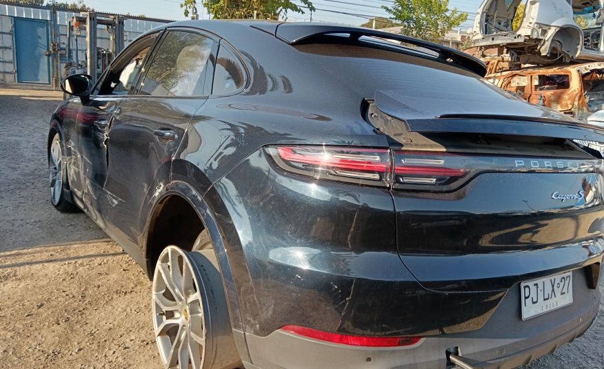 PORSCHE CAYENNE 2021