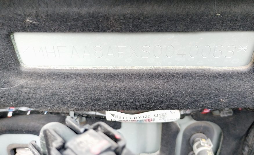 TOYOTA YARIS 2025