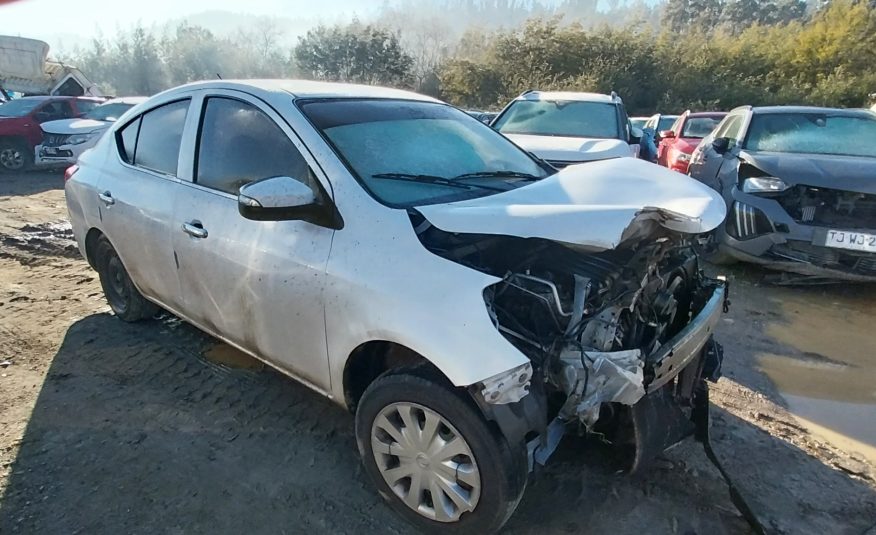 NISSAN VERSA 2019