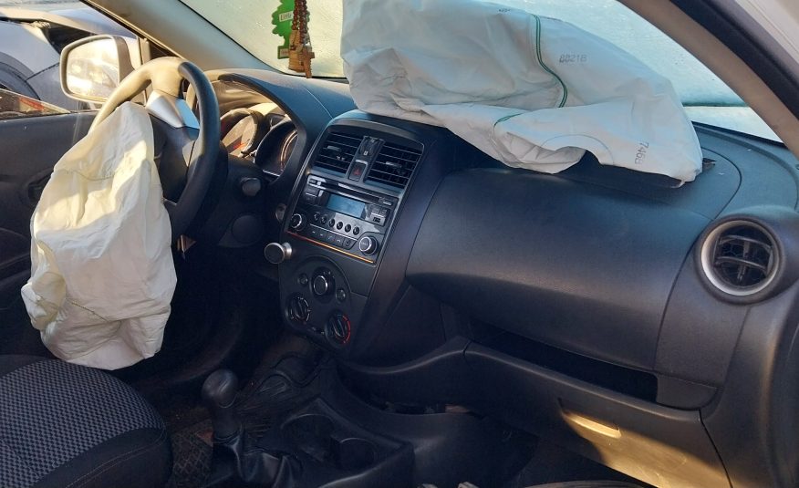 NISSAN VERSA 2019