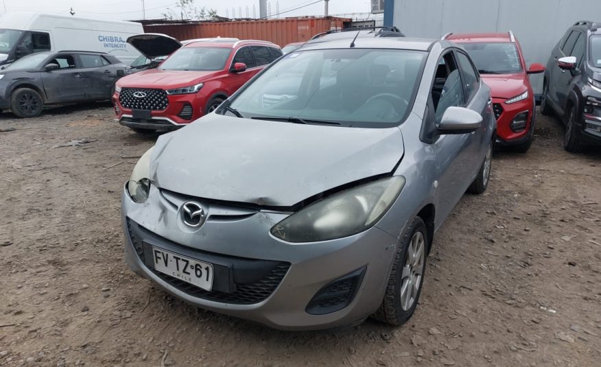 MAZDA 2 2013