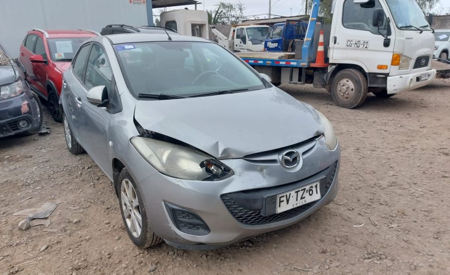 MAZDA 2 2013