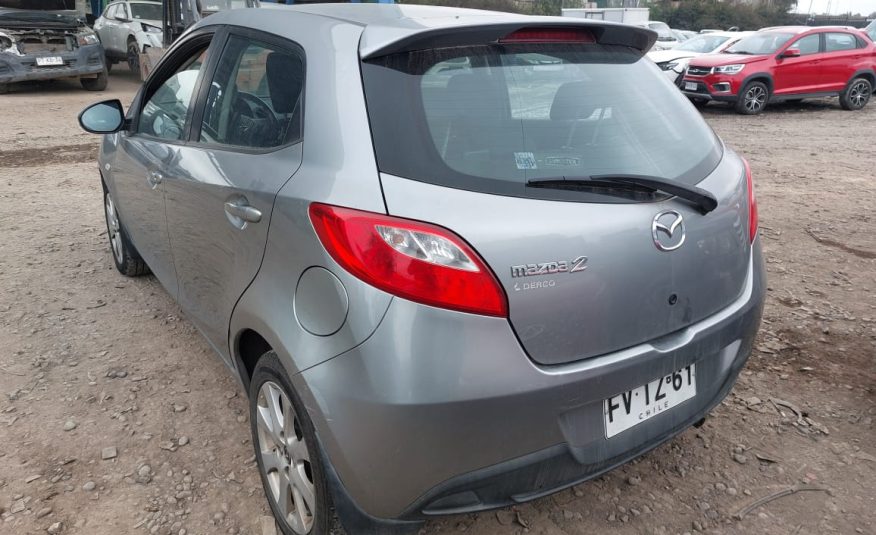 MAZDA 2 2013