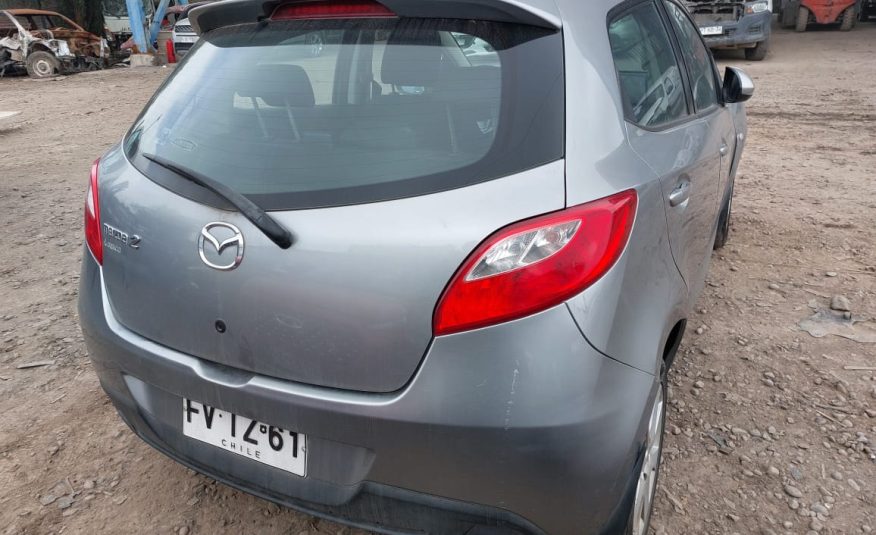 MAZDA 2 2013