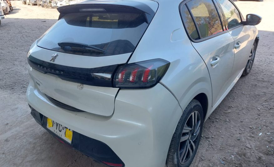 PEUGEOT 208 2022