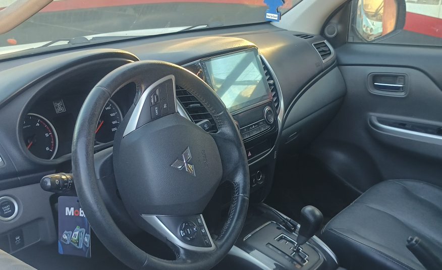 MITSUBISHI L 200 2016