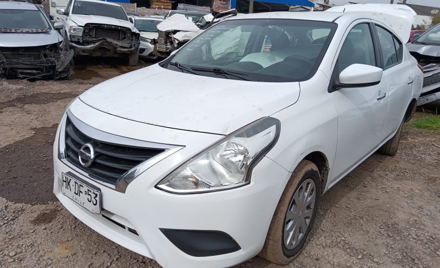 NISSAN VERSA 2015