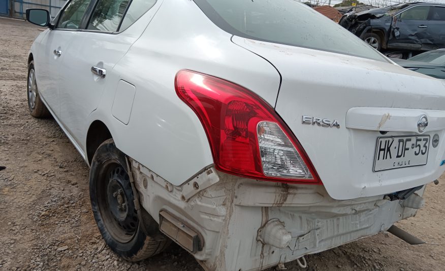NISSAN VERSA 2015