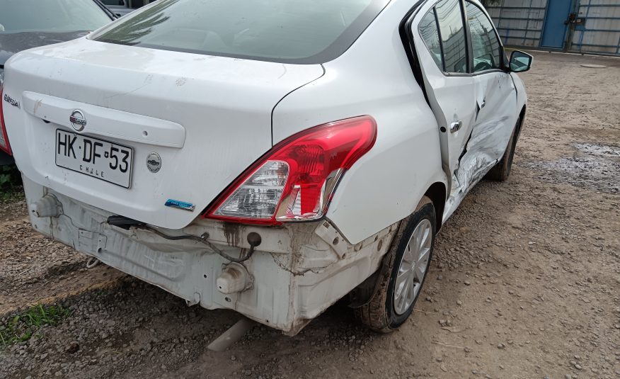 NISSAN VERSA 2015