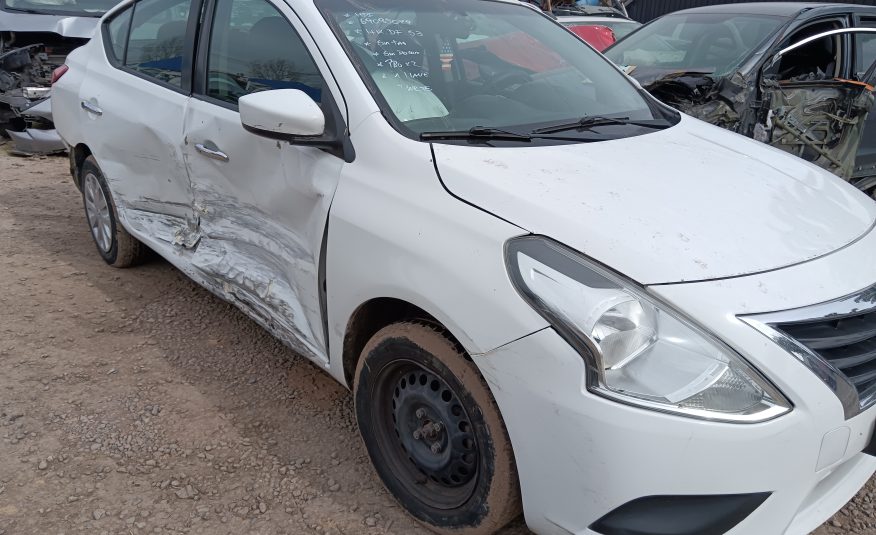 NISSAN VERSA 2015
