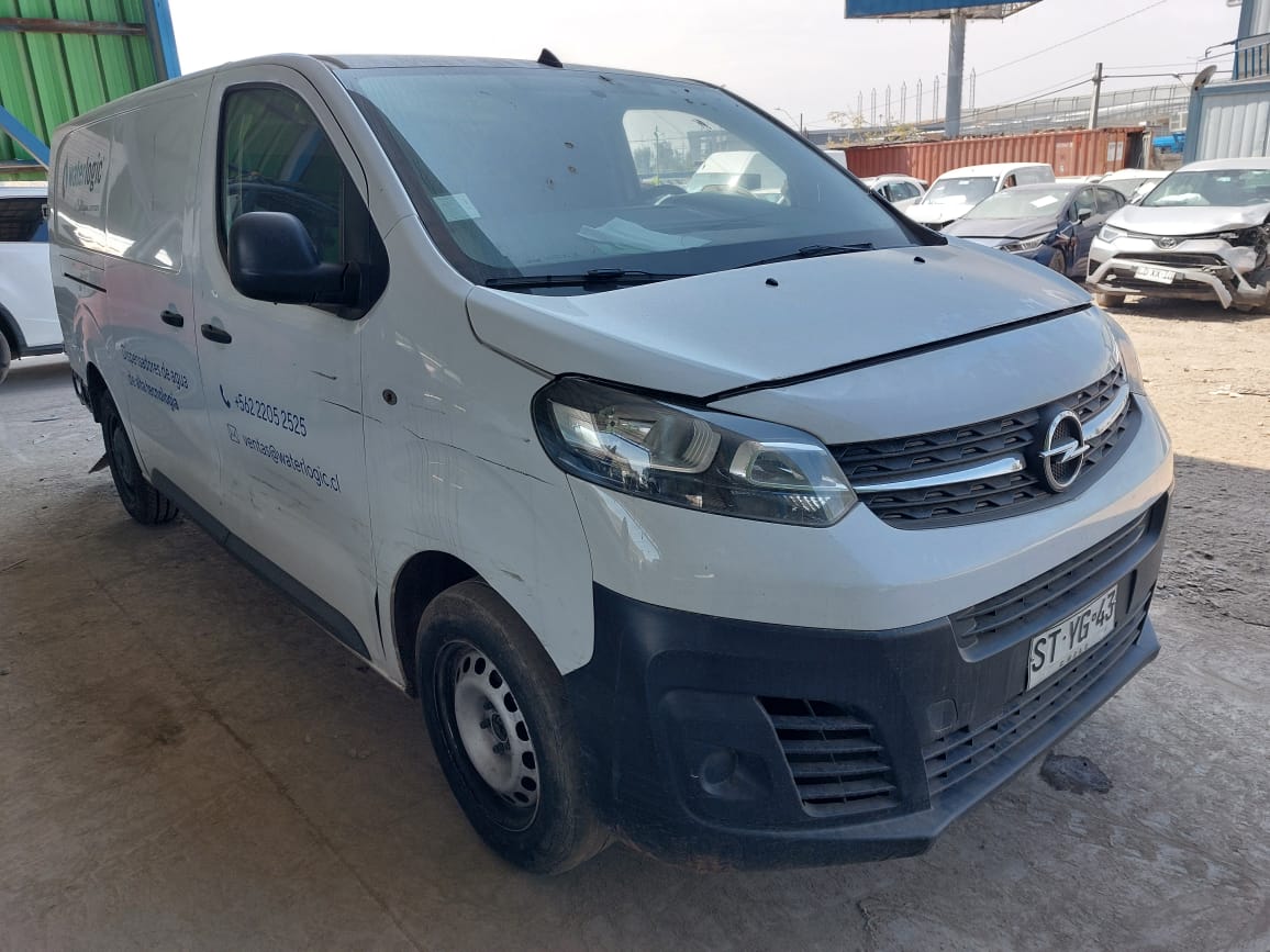 OPEL VIVARO 2023