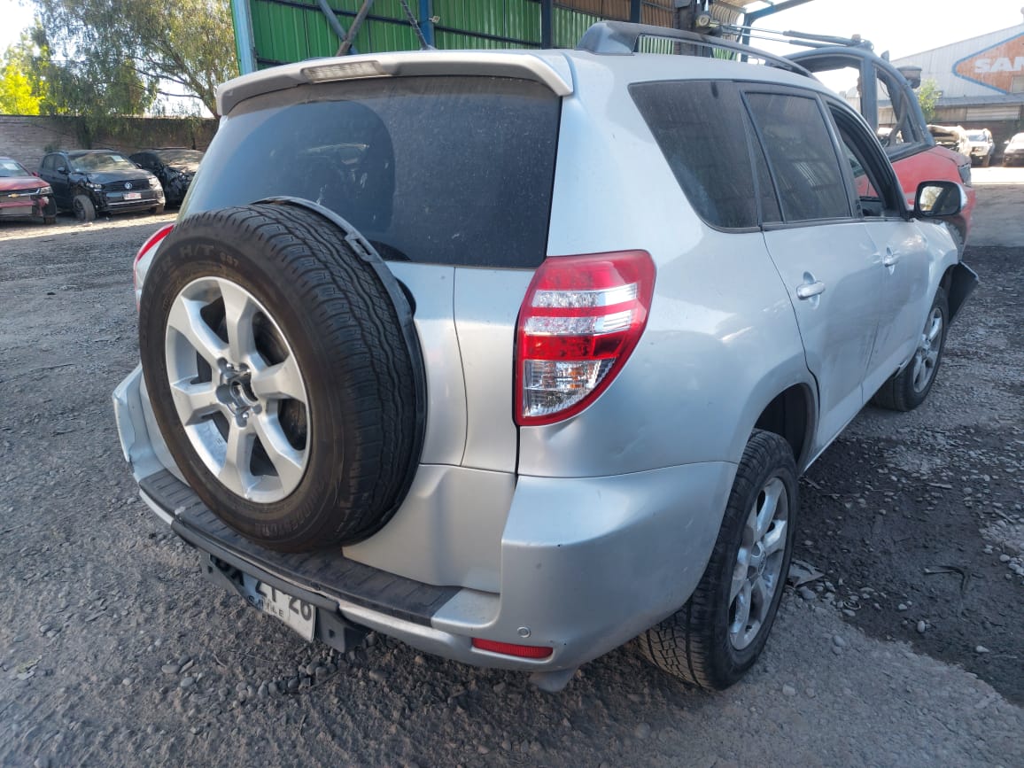 TOYOTA RAV 4 2012