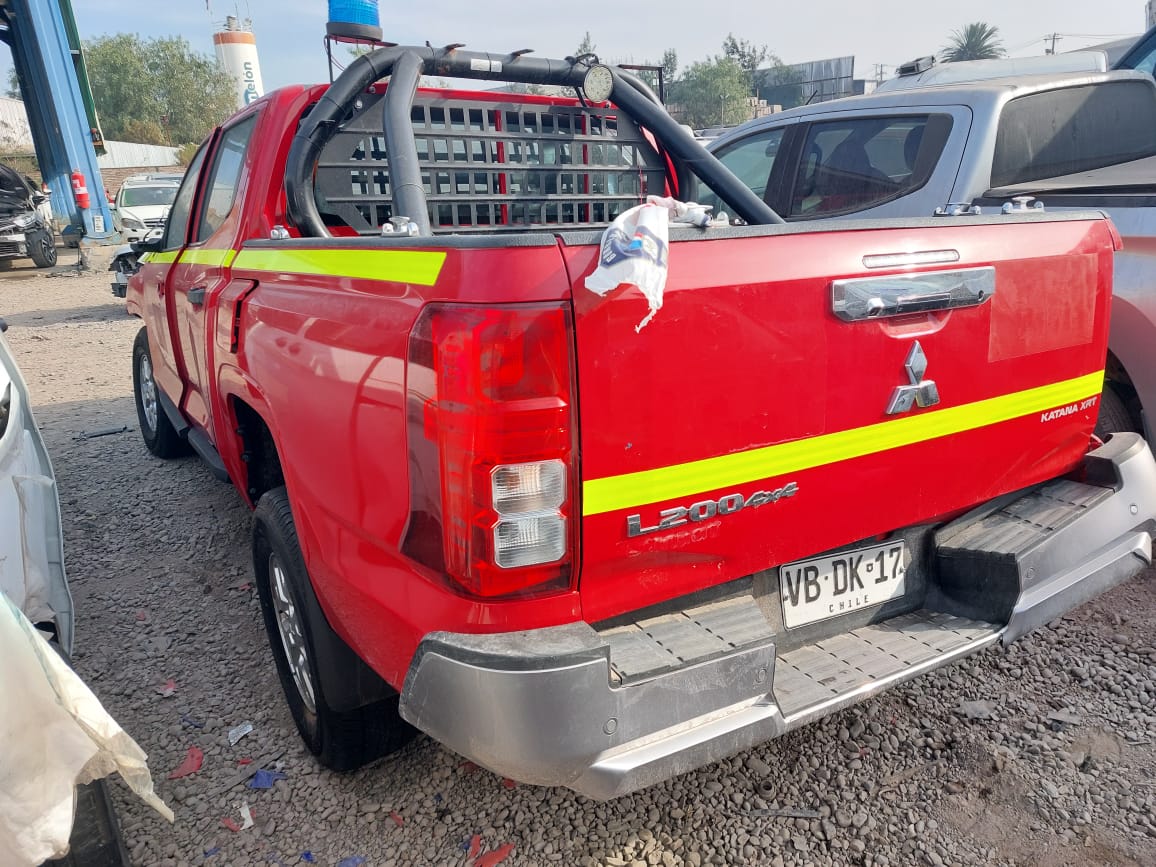 MITSUBISHI L200 2025