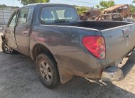 MITSUBISHI L 200 –