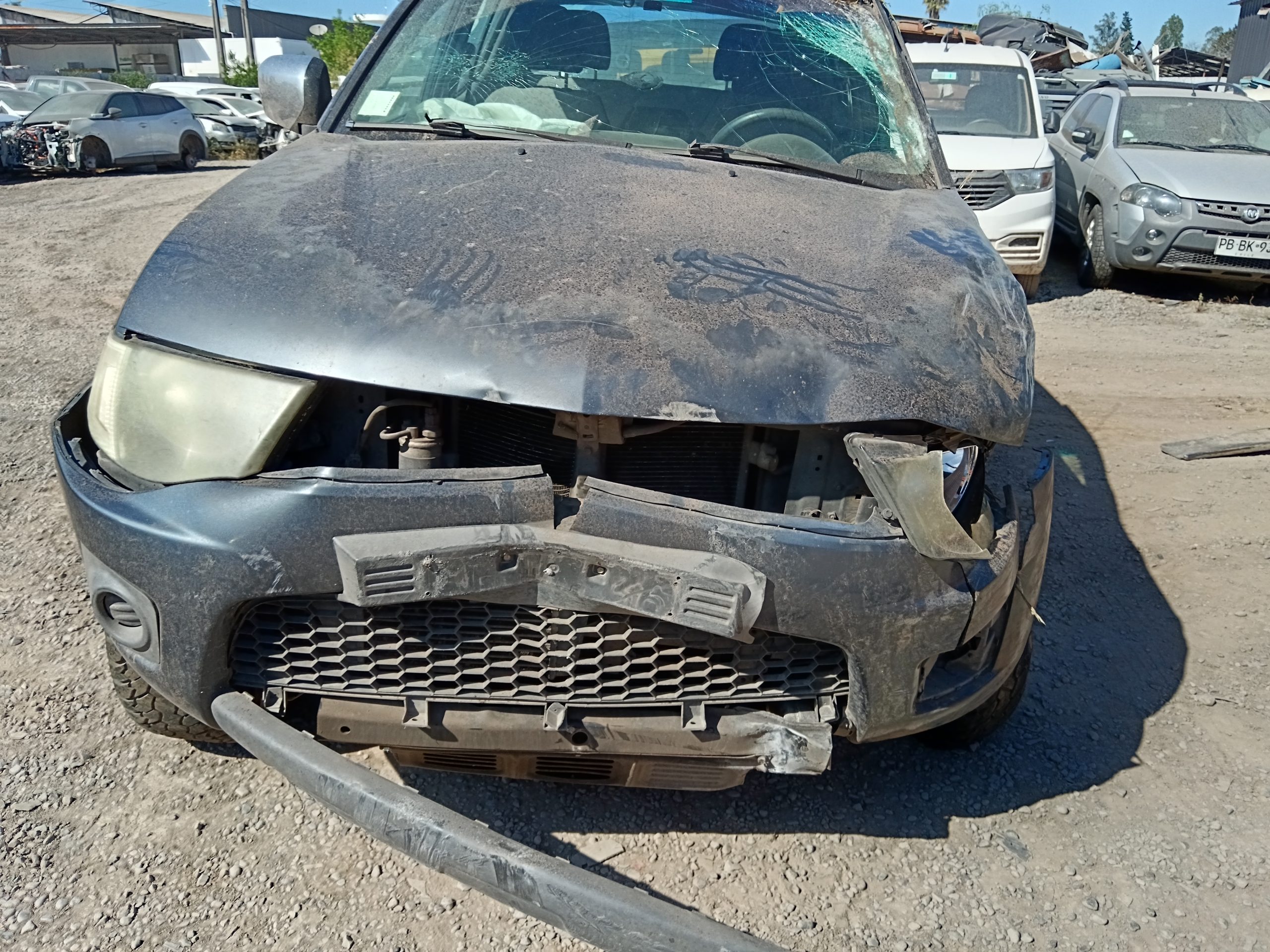 MITSUBISHI L 200 –