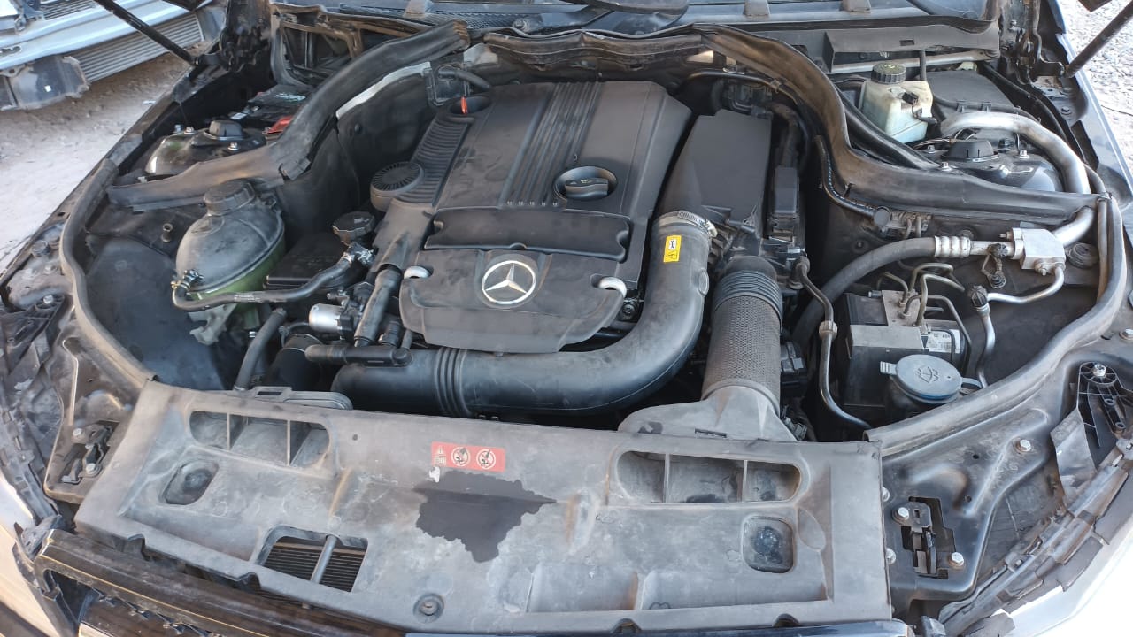 MERCEDES BENZ C180 2012