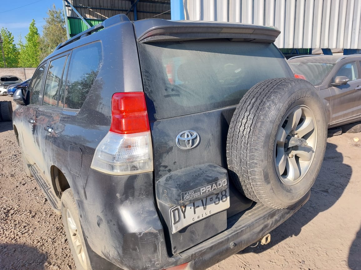 TOYOTA LAND CRUISER 2012