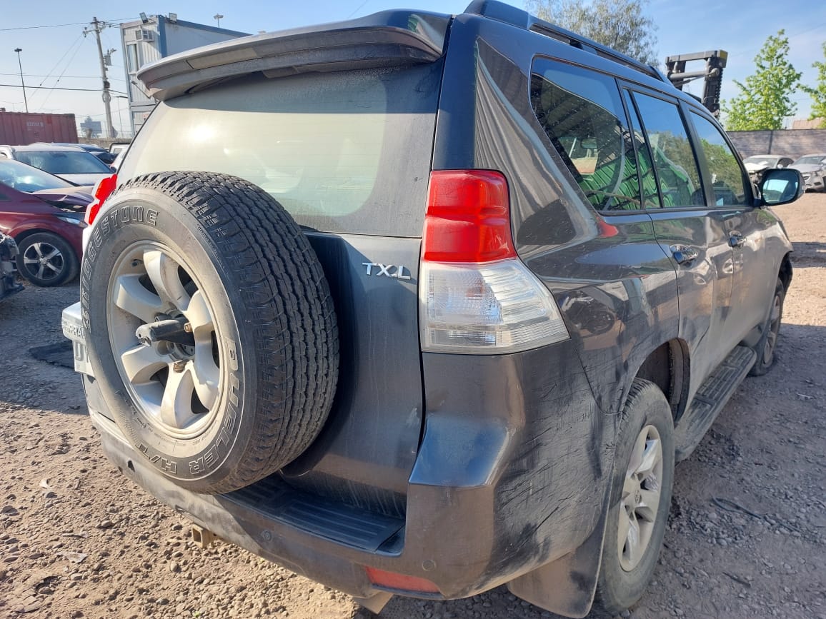 TOYOTA LAND CRUISER 2012