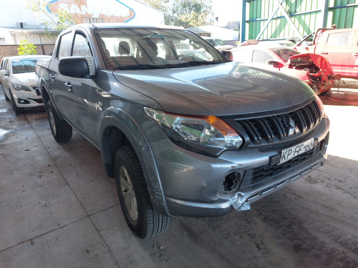 MITSUBISHI L 200 2018