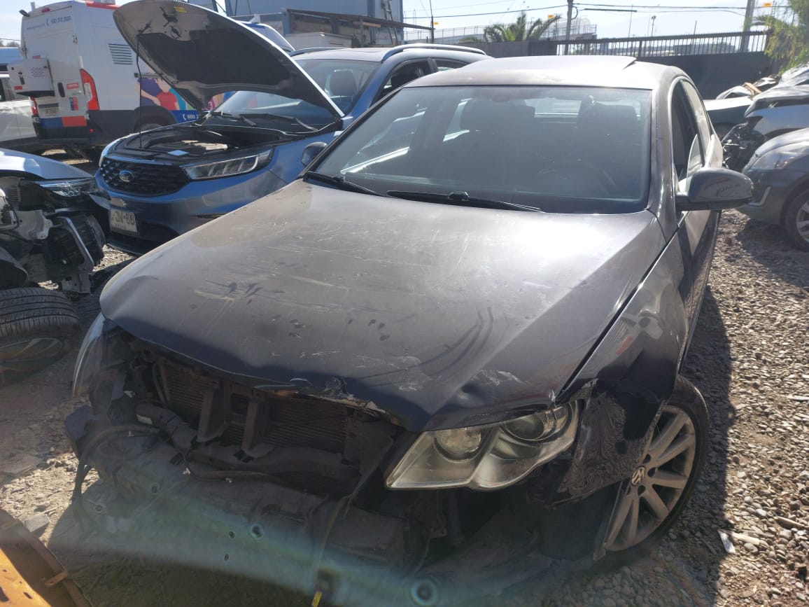 VOLKSWAGEN PASSAT 2009