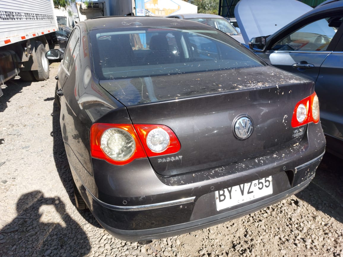 VOLKSWAGEN PASSAT 2009
