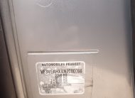 PEUGEOT TRAVELLER –