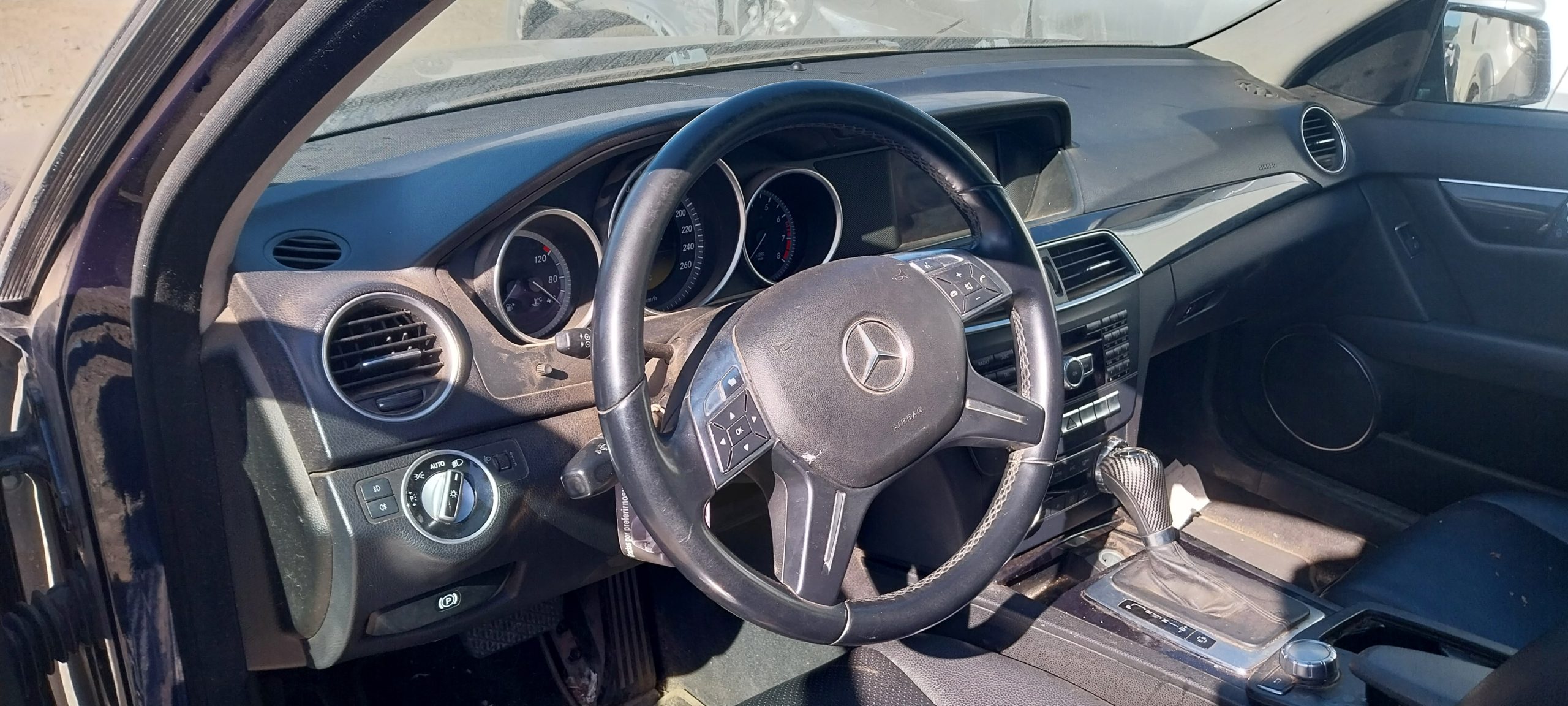 MERCEDES BENZ C180 2012