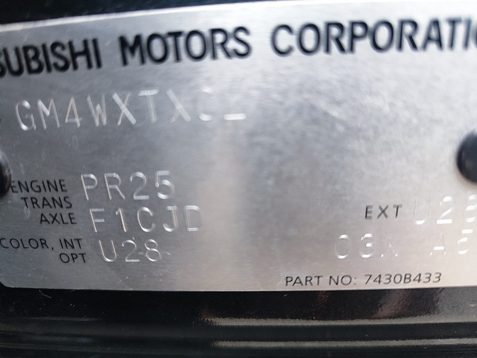 MITSUBISHI OUTLANDER 2025