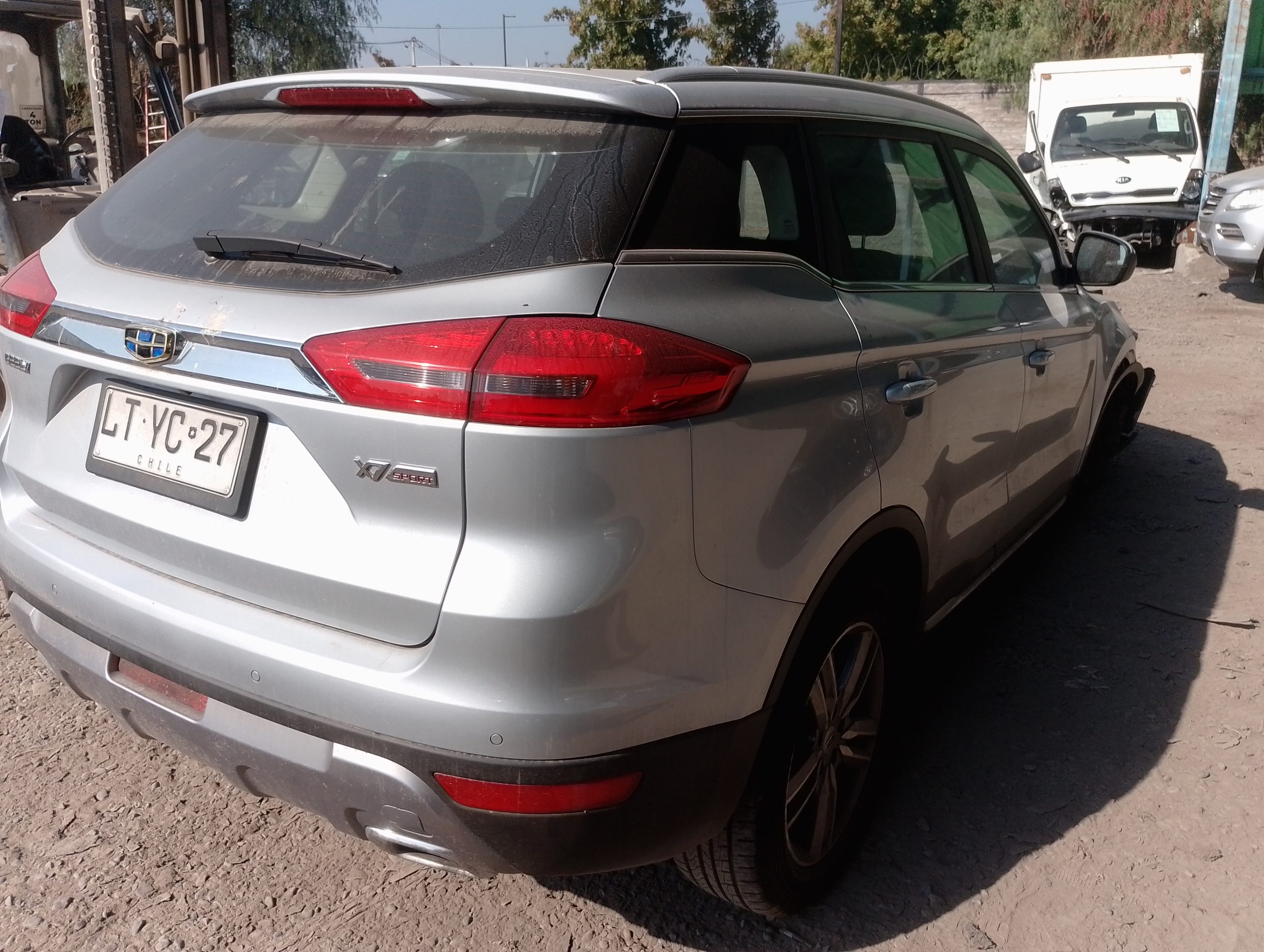 GEELY X7 2020