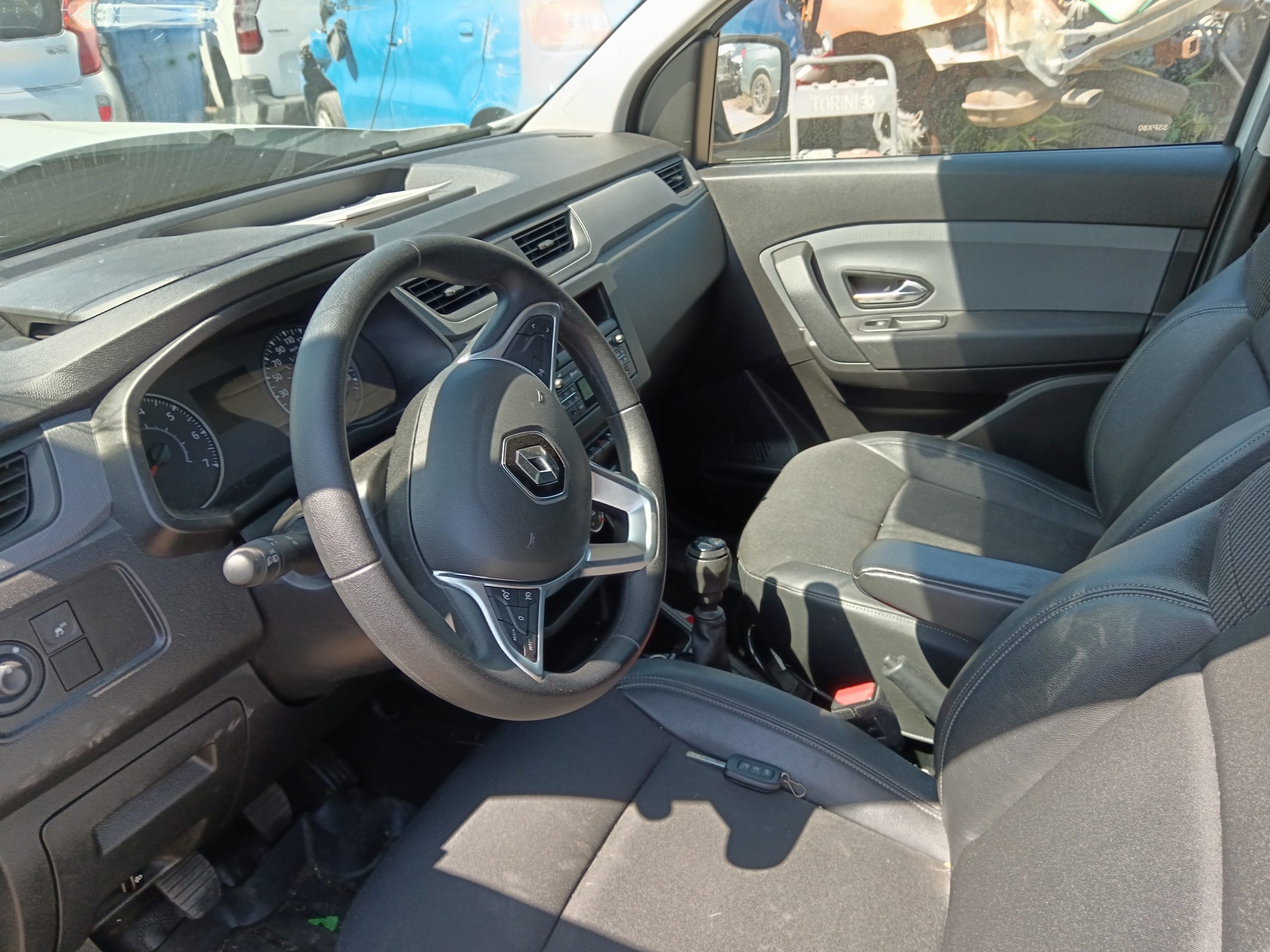 RENAULT EXPRESS 2023