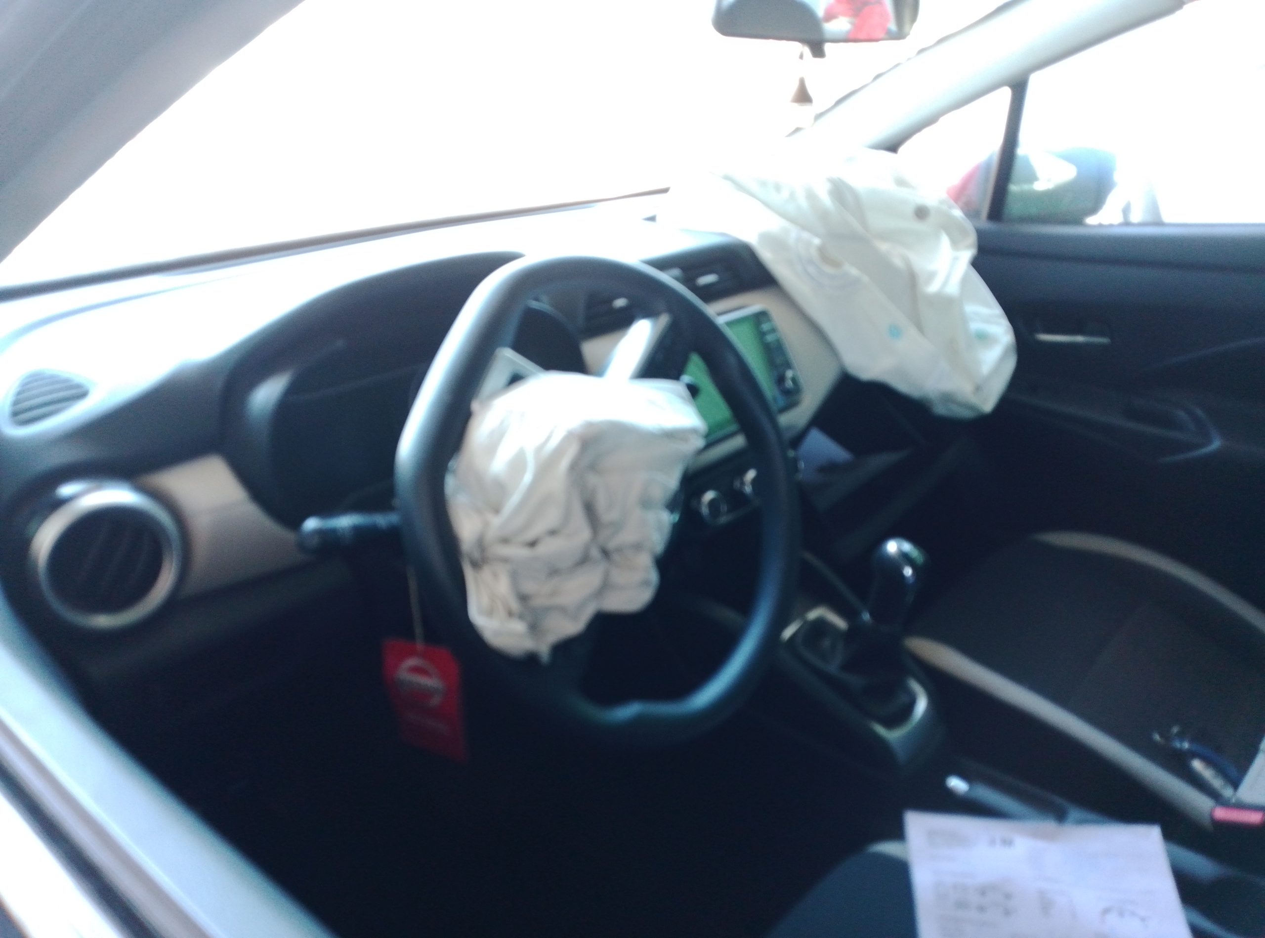 NISSAN VERSA 2023