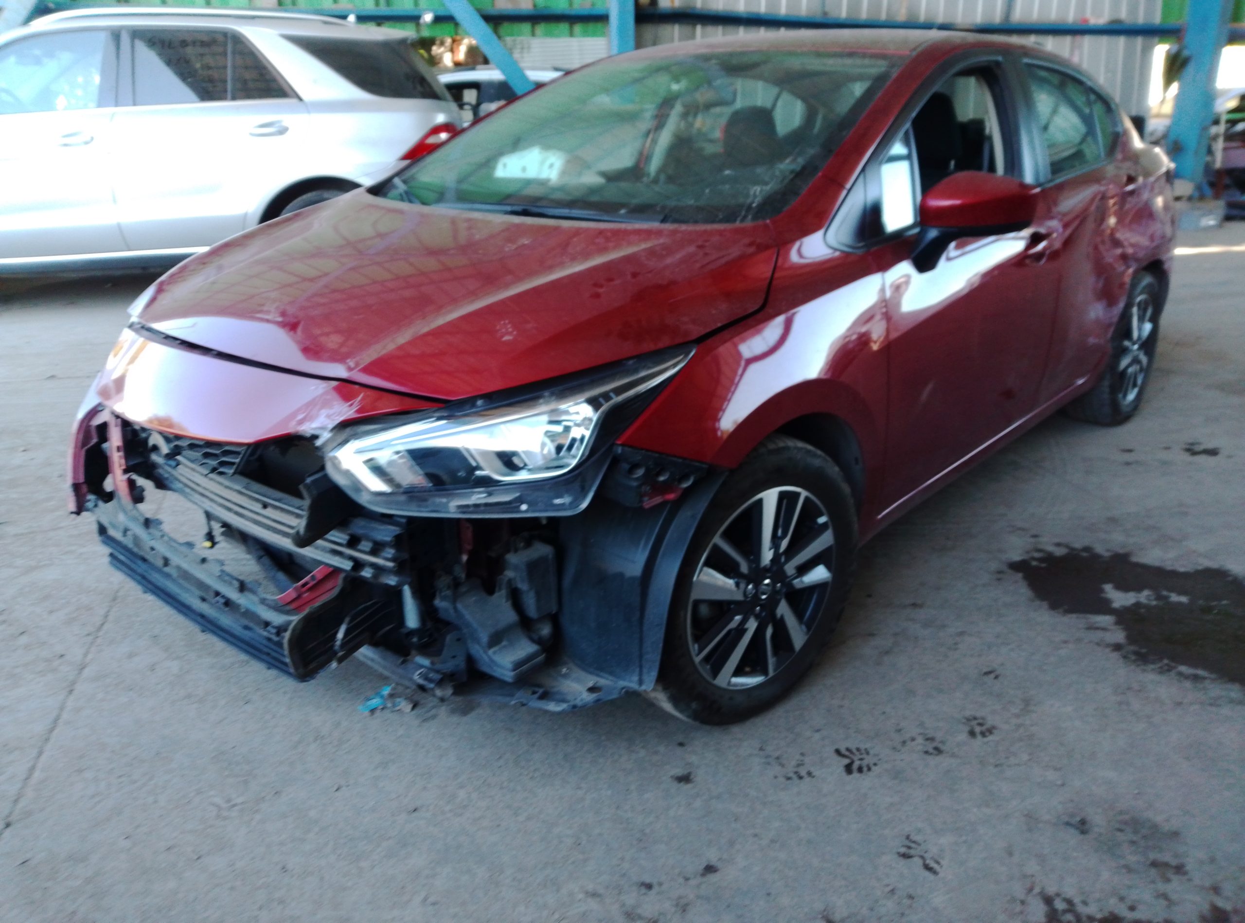 NISSAN VERSA 2023
