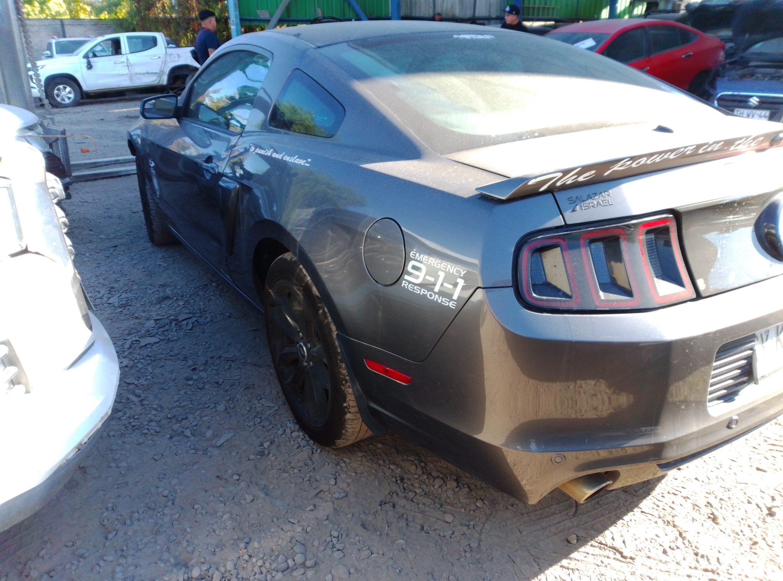 FORD MUSTANG 2015