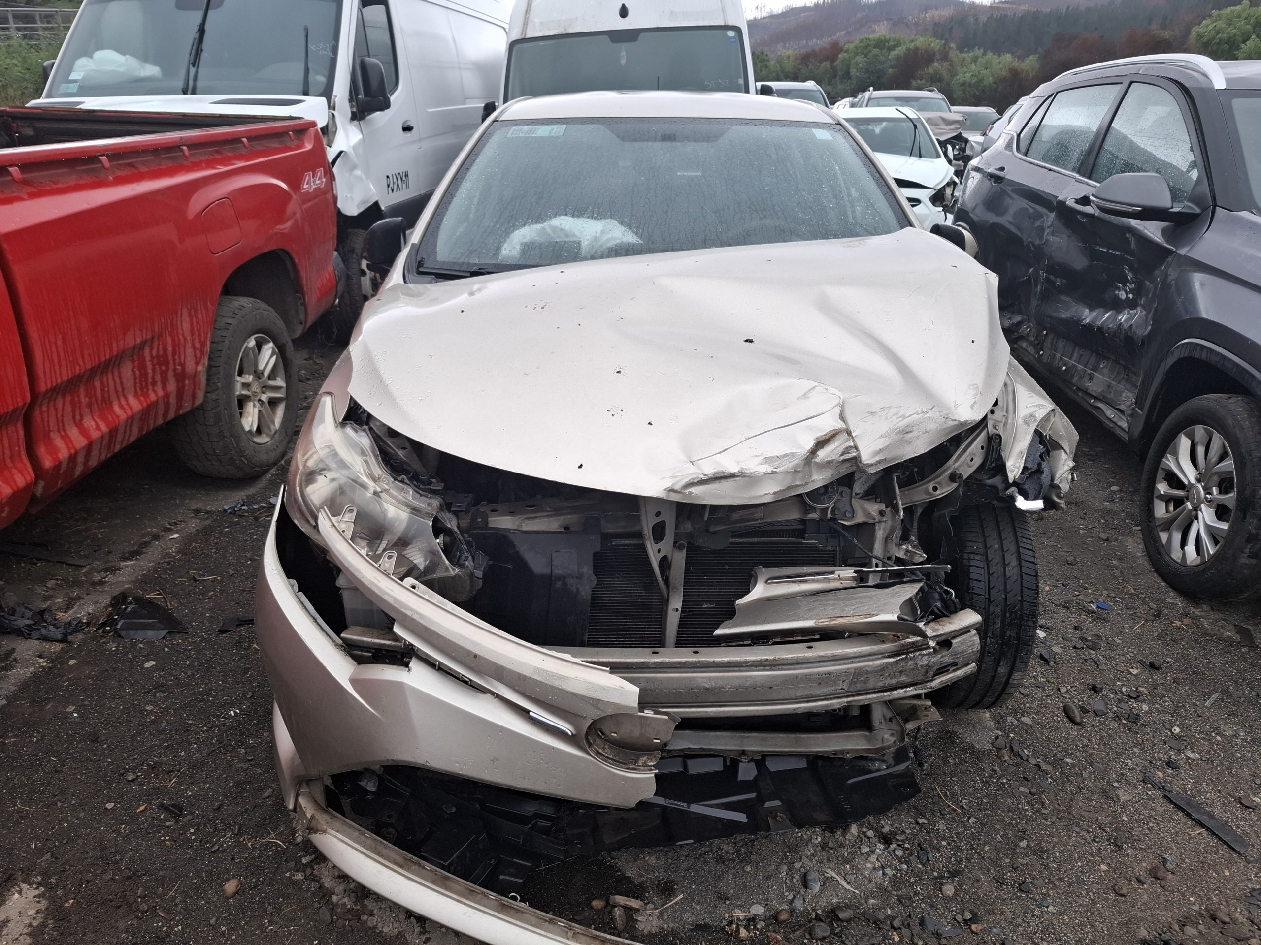 TOYOTA YARIS 2014