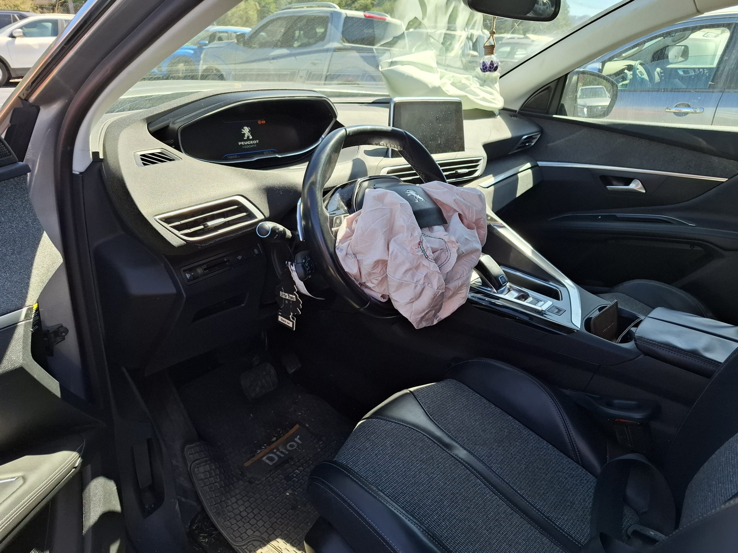 PEUGEOT 3008 2019