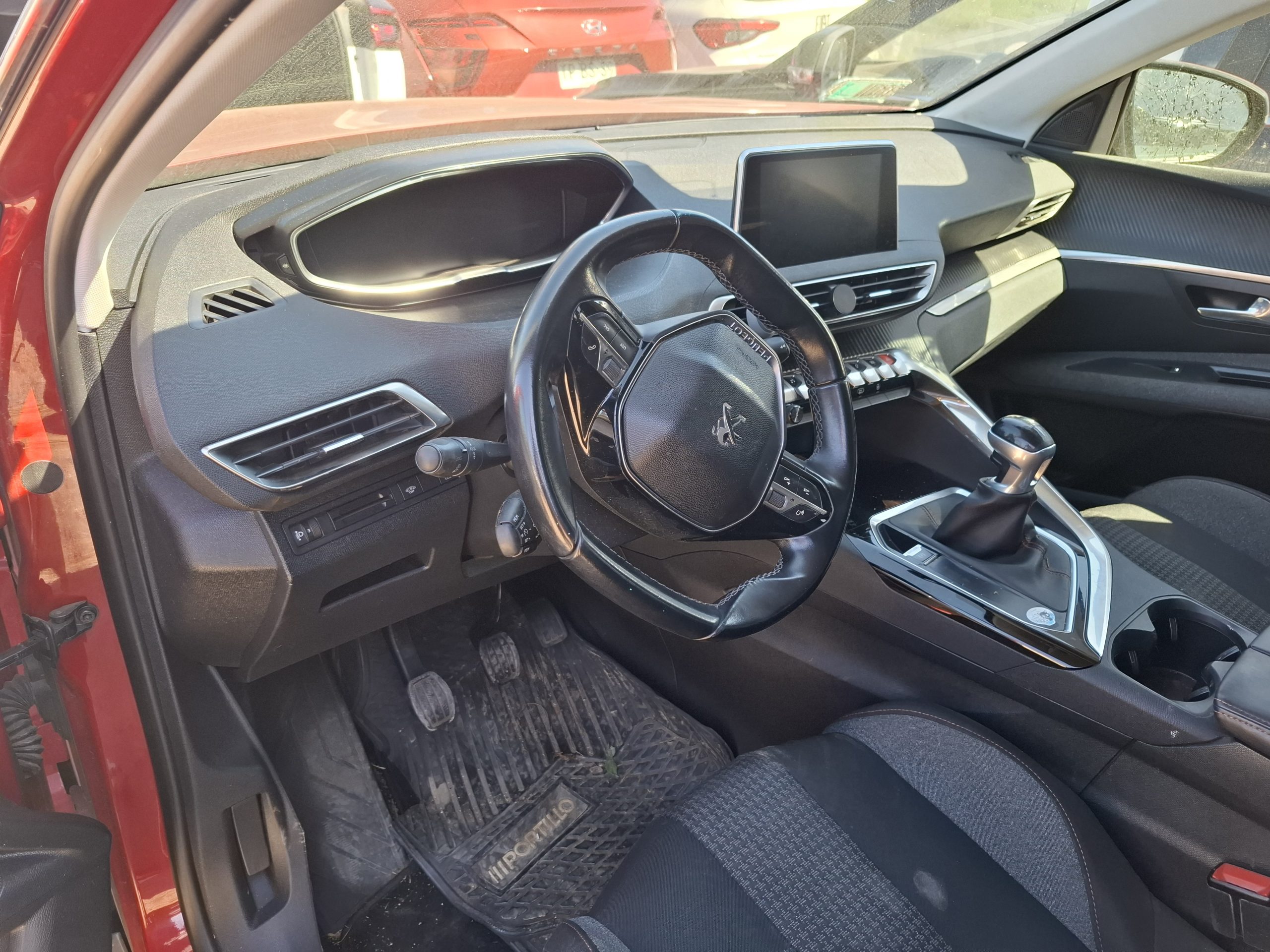 PEUGEOT 3008 2018