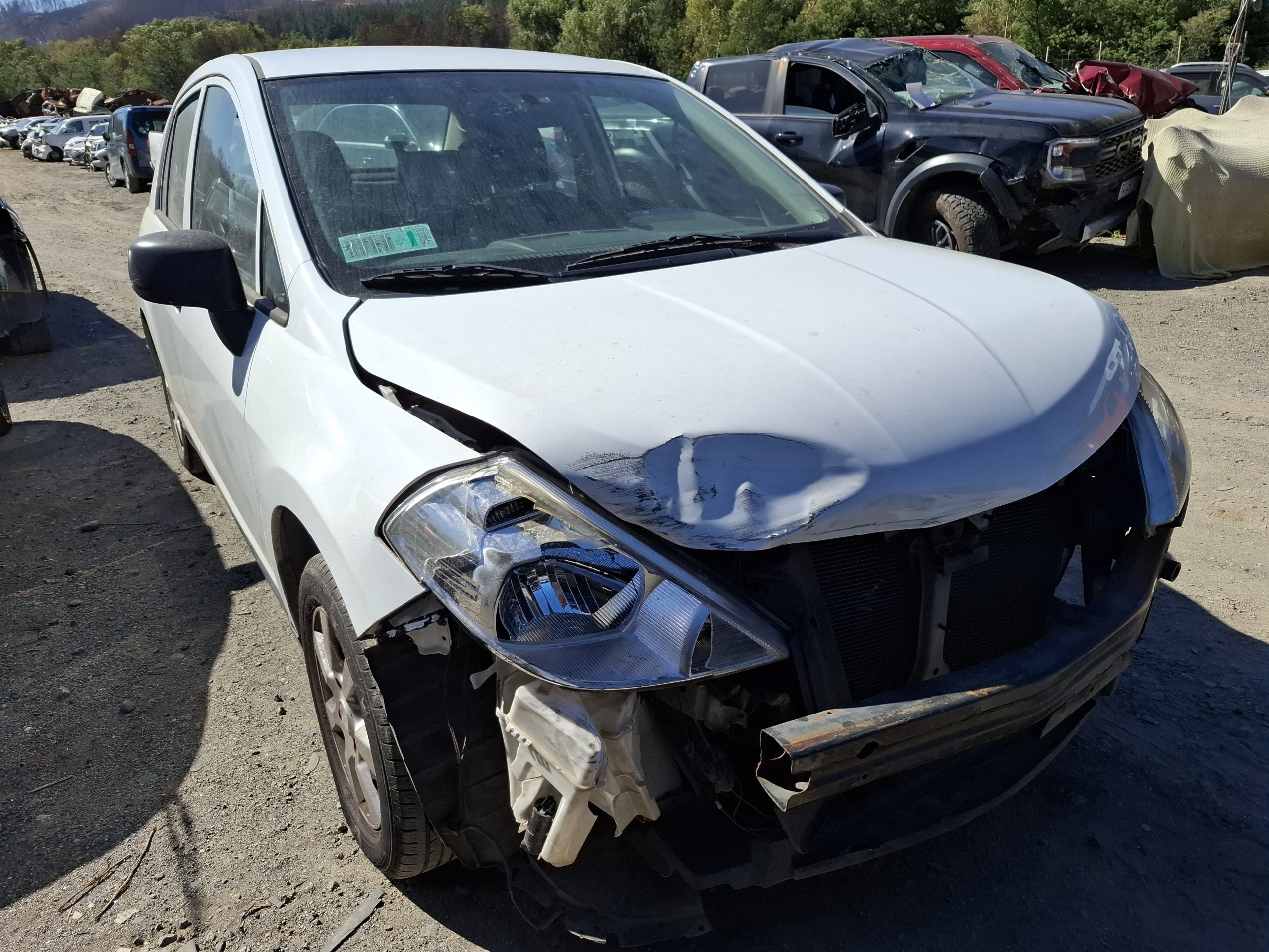 NISSAN TIIDA 2013